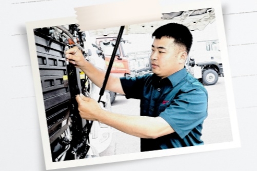 我从一线来丨在坚守中与智能工厂共成长